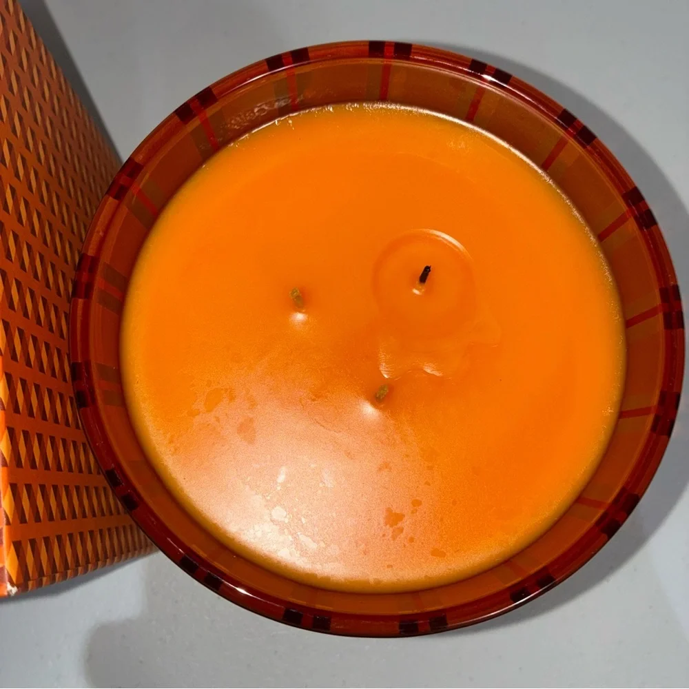 NEST NEW YORK Pumpkin Chai 3-Wick Candle  21.1 oz - - Picture 2 of 4